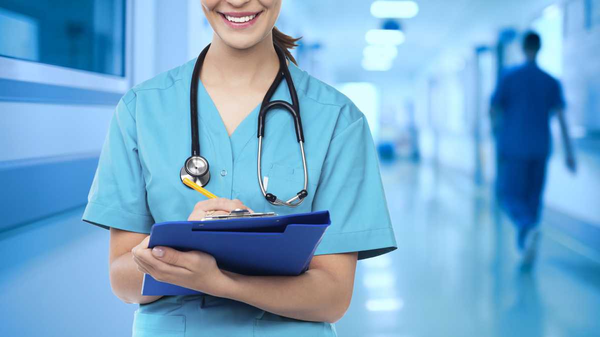 الكويت تطلب 270 ممرضا للتعيين في مؤسساتها